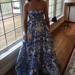 Beautiful prom dress
